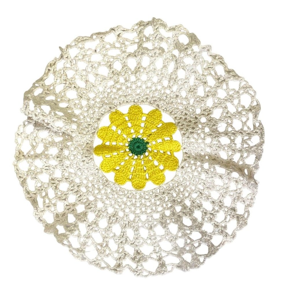 Vtg Hand Crochet Doily Sunflower Daisy Flower White Yellow Cottage Core Boho 10"